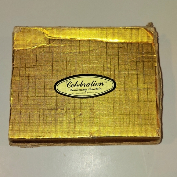 NIB 50TH WEDDING ANNIVERSARY ROYAL CROWN PORCELAIN GOLD LEAF PICTURE FRAME - Picture 6 of 6